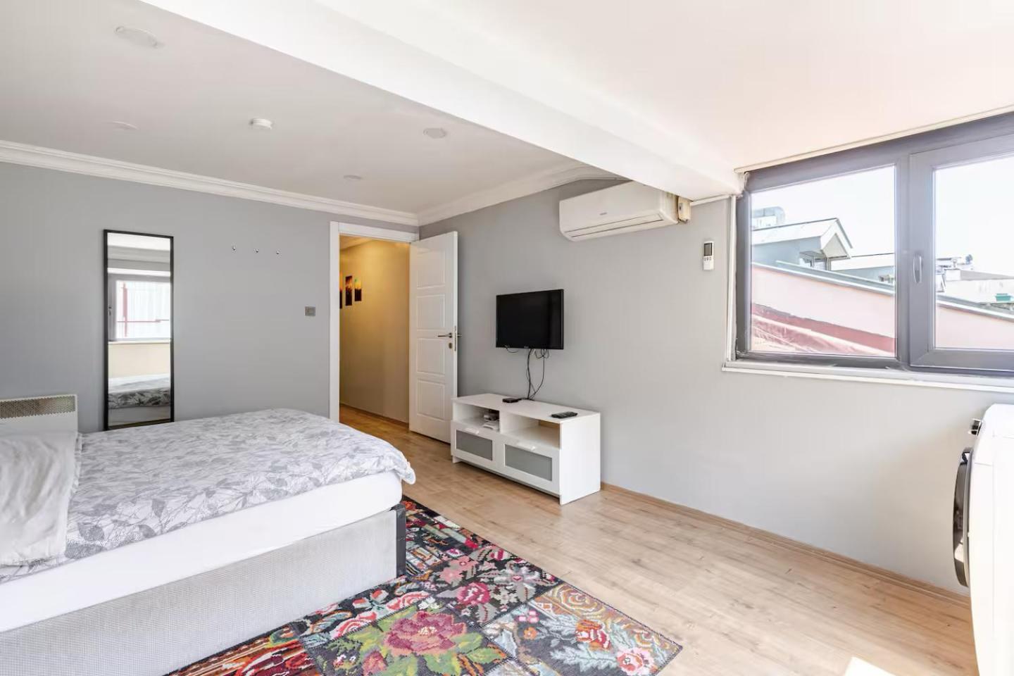 Handmade Apartment
